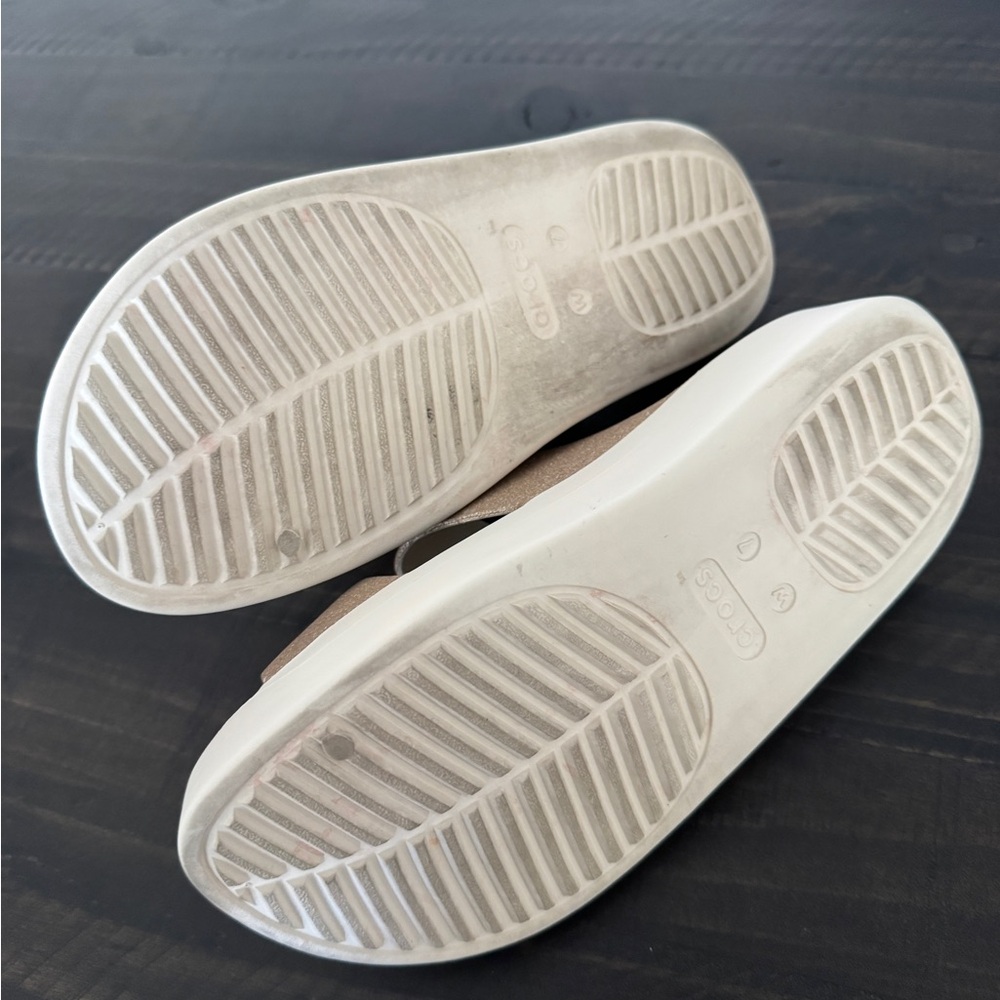 Crocs Glitter Slide Sandals Champagne Gold Platform Comfort Women’s 7 - Picture 7 of 8